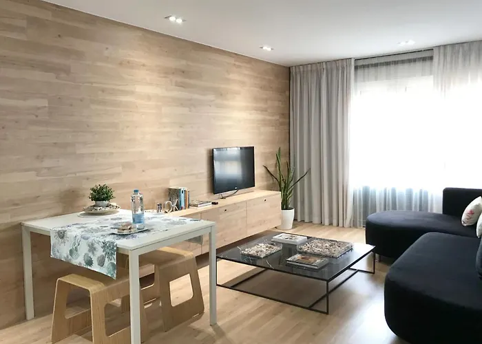 Al_Reparo Home Beach _ Adra